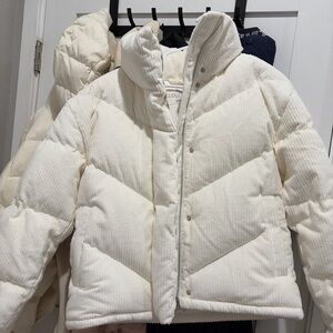 Aritzia Wilfred Cloud Puff White Puffer Jacket